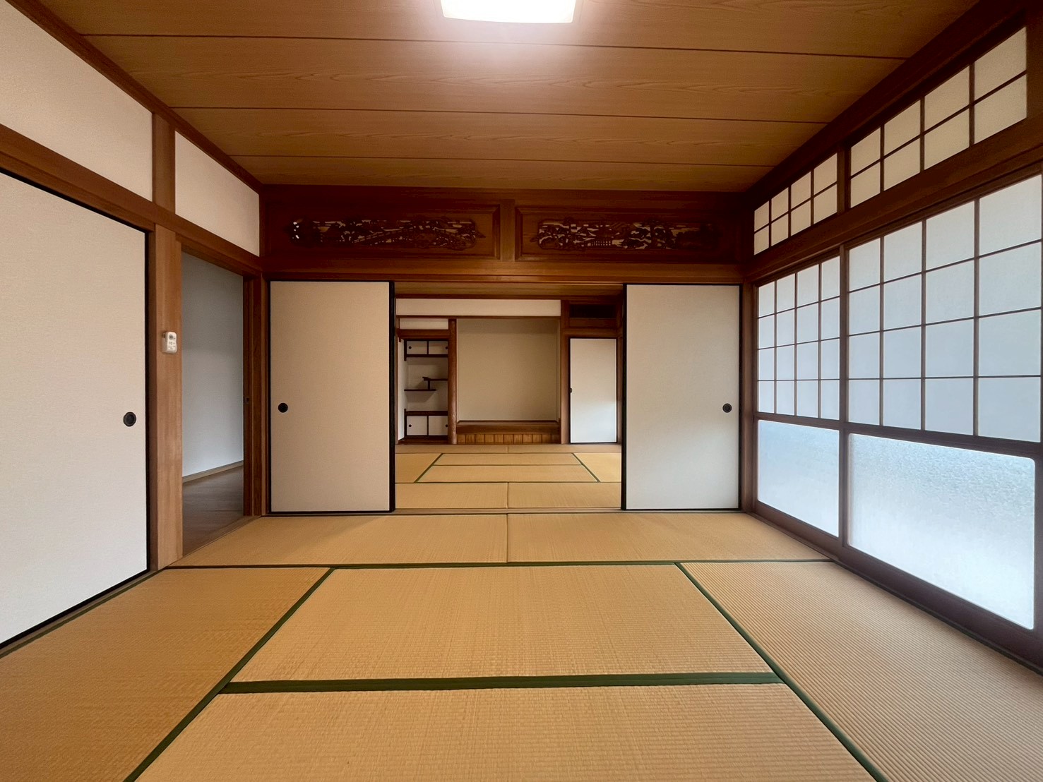 1階　和室8帖つづき