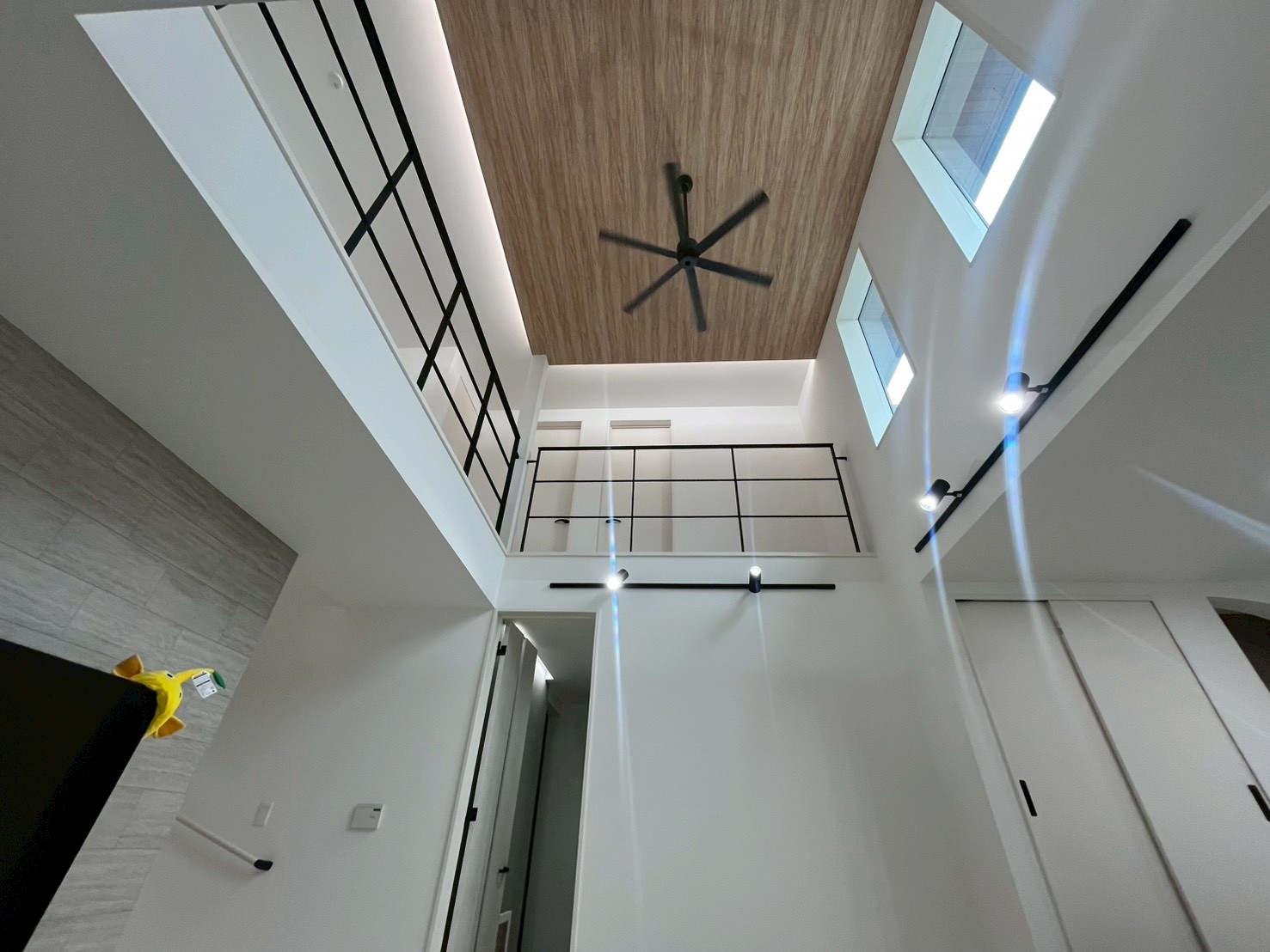 リビング　吹き抜け